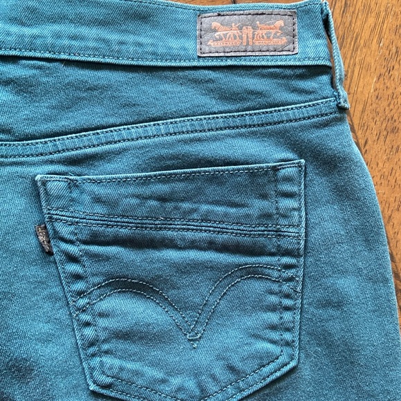 Women’s Levi’s 505 Straight Leg Black Jeans with Silver Accent Stitching NWOT 8M - Picture 4 of 10